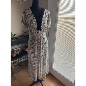 Vntg AMANDA Paris London New York Zebra Print Dress Sz M Tie In Back V Neck 90s